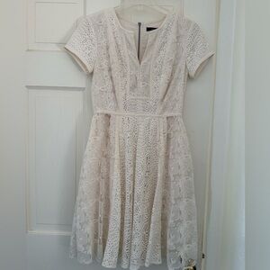 BCBGMaxAzria Kirsten Lace Mini Dress | Size: 2 | Ivory/Cream